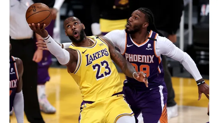 LeBron James y Jae Crowder