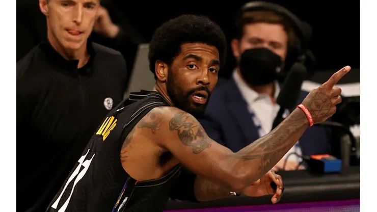 Kyrie Irving se lesionó en NBA Playoffs