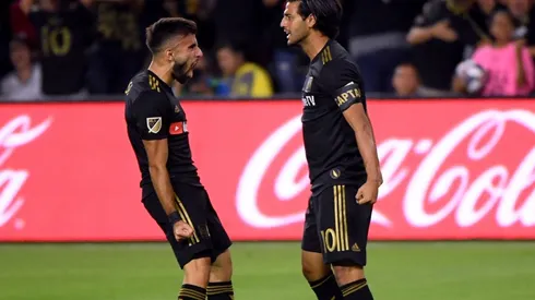 Diego Rossi y Carlos Vela