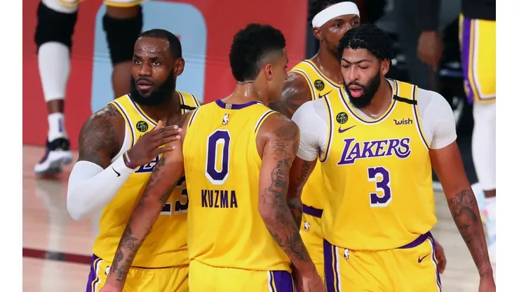 LeBron James, Kyle Kuzma y Anthony Davis