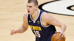 Nikola Jokic dejó un promedio de 26.4 puntos por partido (Getty Images)