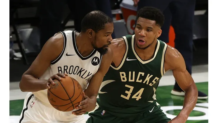 Kevin Durant y Giannis Antetokounmpo