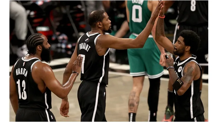James Harden, Kevin Durant y Kyrie Irving (Foto: Getty)