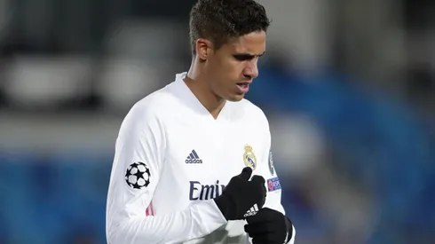 Raphael Varane durante un encuentro con Real Madrid.