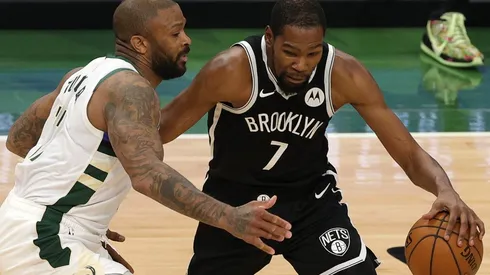 PJ Tucker y Kevin Durant