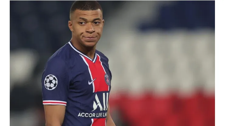 Kylian Mbappé durante un encuentro con PSG.