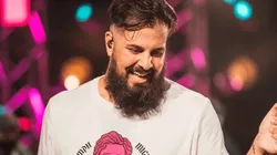 Papo repartiendo arte en FMS Argentina (Foto: Instagram PapoMC)