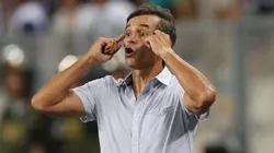 Fabián Bustos llevó a Universitario al bicampeonato de la Liga 1 2024.