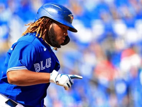 Vladimir Guerrero Jr. saca su cuadrangular 18 y toma ventaja como máximo jonronero