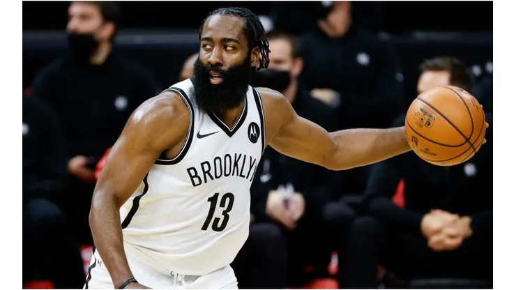 James Harden completó un triple-doble (Getty Images)