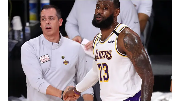 LeBron James y Frank Vogel (Foto: Getty)