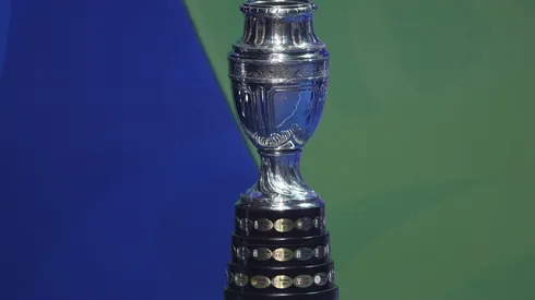 El trofeo de la Copa América espera por un nuevo dueño.
