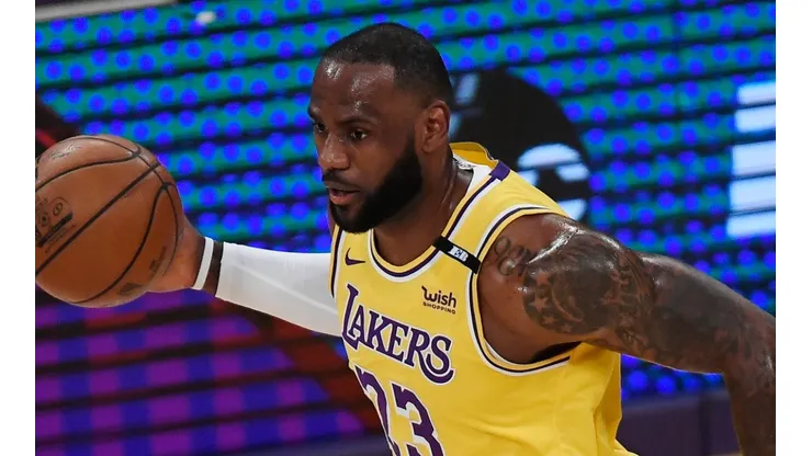 LeBron James, estrella de los Lakers