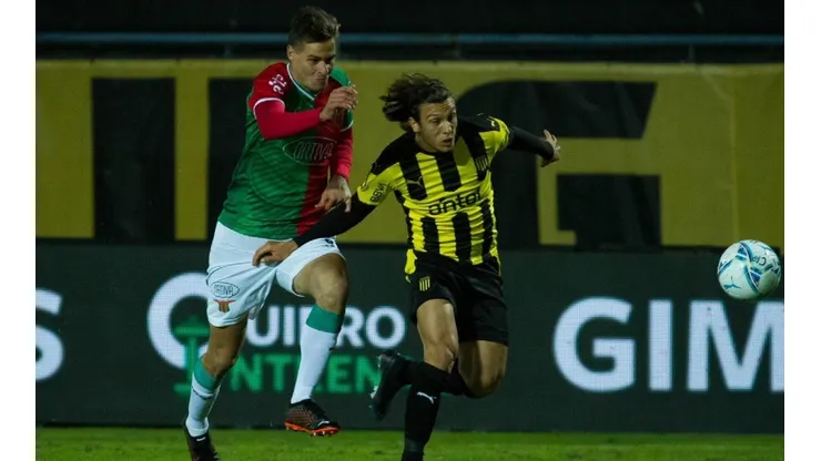 Peñarol se llevó tres puntos ante Boston River.