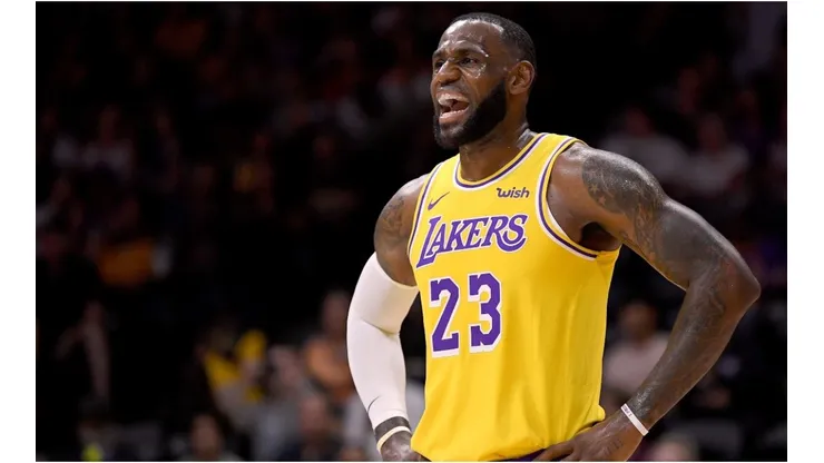 LeBron James ha estado presente en los tres juegos de este playoffs (Getty Images)