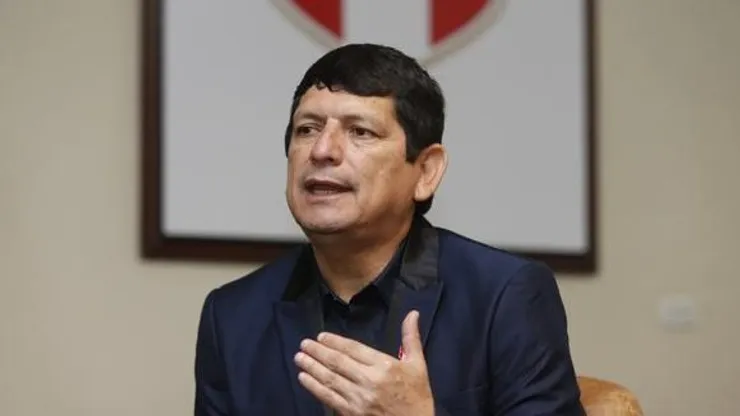 La detención de Agustín Lozano podría afectar gravemente a los equipos de la Liga 1. (X @Peru21noticias)