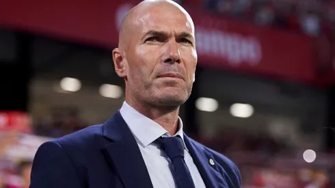 Zinedine Zidane durante un encuentro con Real Madrid.