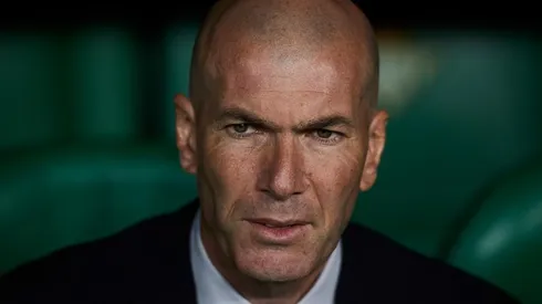 Zinedine Zidane durante un encuentro con Real Madrid.