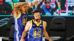 Juan Toscano y Stephen Curry (Foto: Getty)