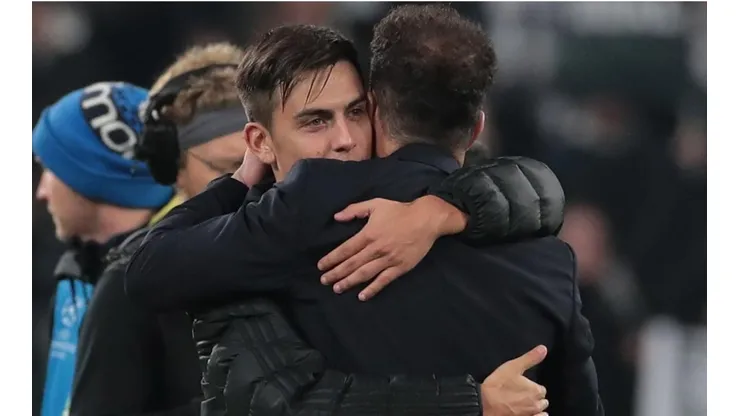 Paulo Dybala y Diego Simeone durante un encuentro de Champions.