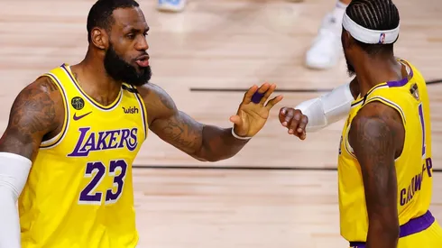 LeBron James y Kentavious Caldwell Pope