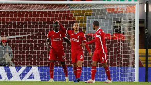 Jugadores del Liverpool durante un encuentro de la Premier League.