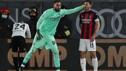Gianluigi Donnarumma y Alessandro Romagnoli durante un encuentro del Milan-