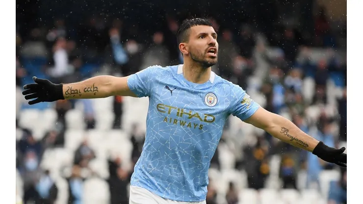 Sergio Agüero rompiendo el récord de Wayne Rooney (Foto: Getty Images)