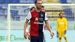 Diego Godín en un partido de Cagliari.