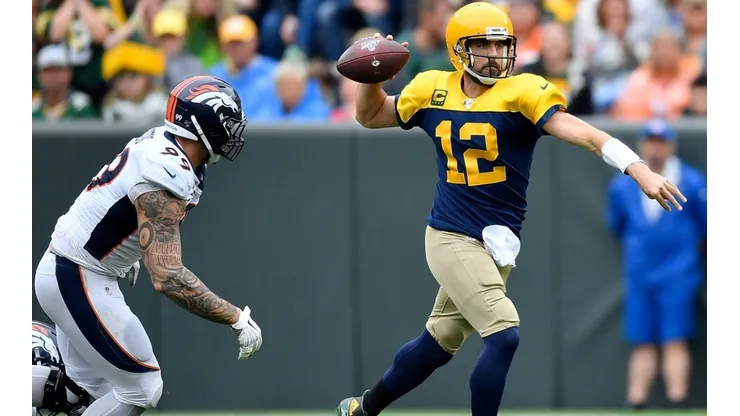 Aaron Rodgers ante Denver Broncos