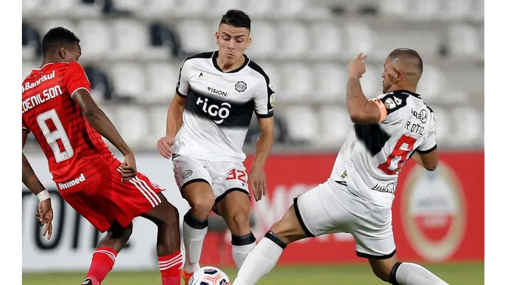 Olimpia volvió a perder frente a Internacional de Porto Alegre.