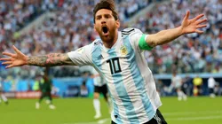 Messi, la bandera de Argentina en la Copa América 2021. (Foto: Getty Images)