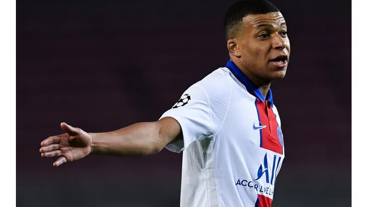 Kylian Mbappé durante un encuentro de Champions con PSG.