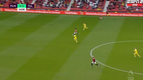 Primer Old Trafford con hinchas en 14 meses y Cavani hace esto: está loco