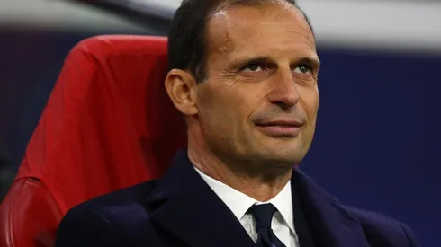 Massimiliano Allegri durante un encuentro con Juventus.