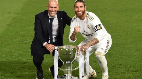 Zinedine Zidane y Sergio Ramos celebrando el título de Liga con Real Madrid.