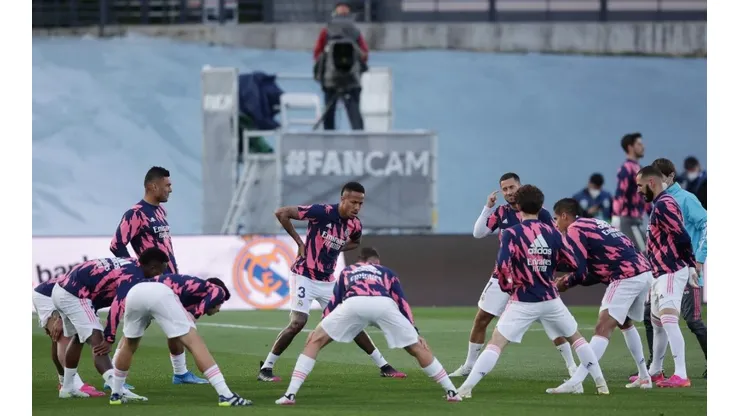 Jugadores del Real Madrid durante un calentamiento.
