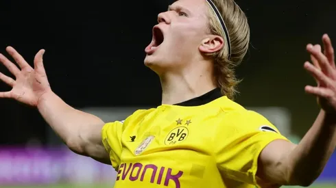 Erling Haaland durante un partido con Dortmund.