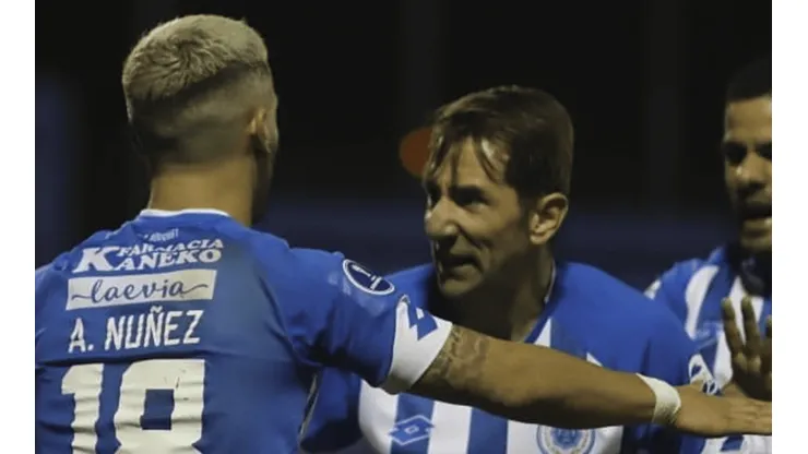 Perdió y se complicó: así quedó 12 de Octubre en la tabla de la Copa Sudamericana