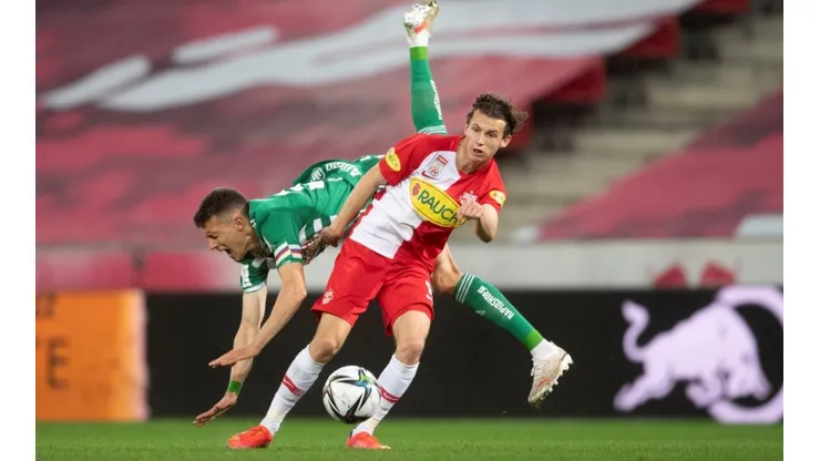 Brenden Aaronson en RB Salzburg ante Rapid Viena
