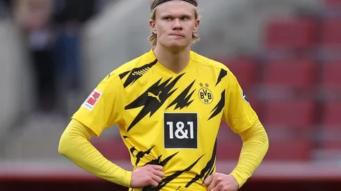 Erling Haaland durante un encuentro con Borussia Dortmund.