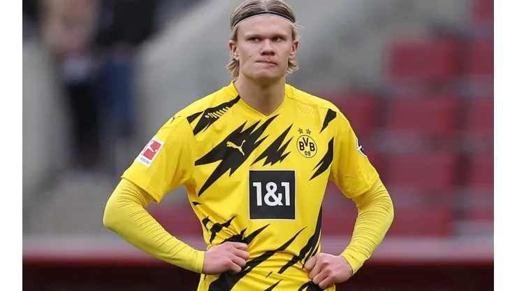 Erling Haaland durante un encuentro con Borussia Dortmund.