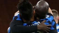 Uno de los tantos abrazos que se dio esta dupla en la Serie A