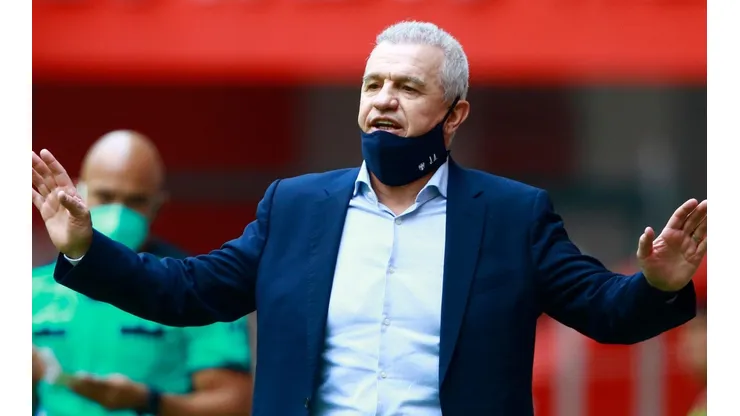 Javier Aguirre asegura que Rayados deberá levantar el título del Guard1anes 2021.
