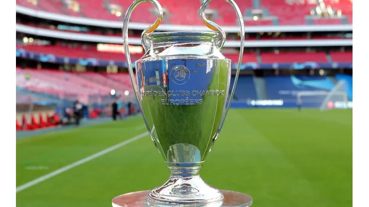 Trofeo de la UEFA Champions League.