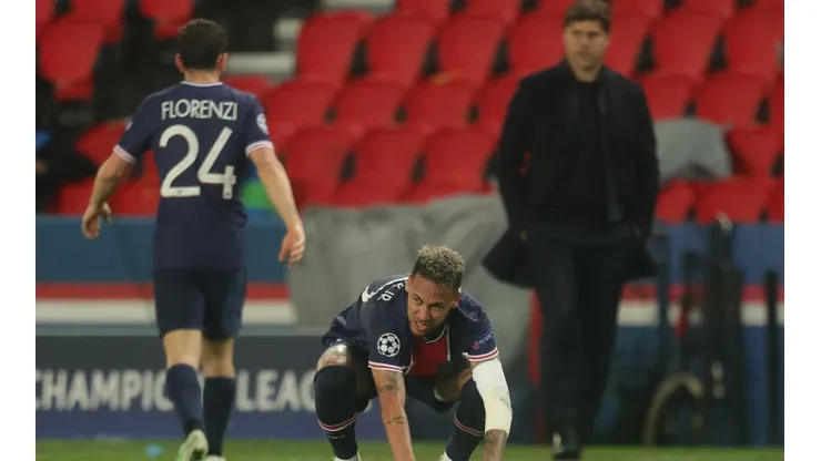 Mauricio Pochettino y Neymar durante un encuentro con PSG.