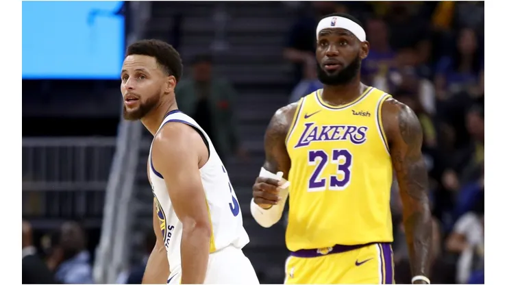 Stephen Curry y LeBron James (Foto: Getty)
