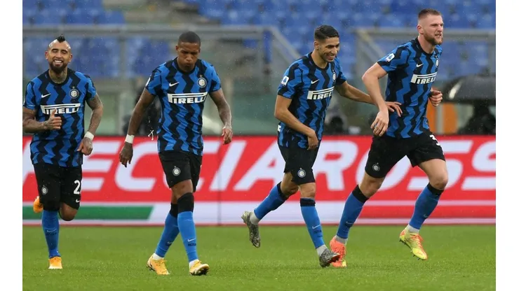 Arturo Vidal, Ashley Young, Achraf Hakimi y Milan Skriniar