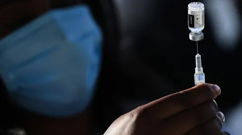 Requisitos, donde agendar tu cita y en qué centro de vacunación debes ir según el estado donde vives (Fuente: Getty).