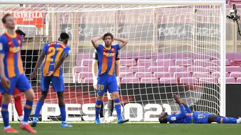 No jugó contra Atlético Madrid y los hinchas de Barcelona lo hicieron tendencia